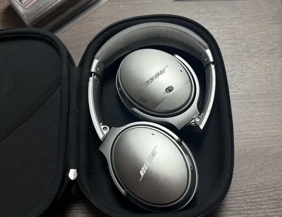 보스 qc35 실버 판매합니다